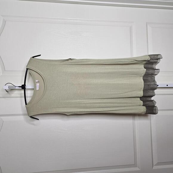 Layered Sleeveless Tunic Top LOGO - Picture 2 of 5